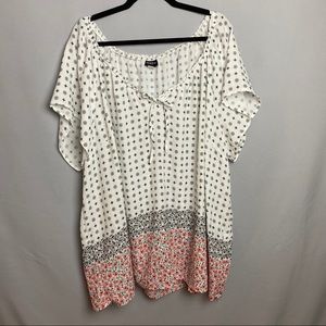 Torrid Size 5 Lightweight Tunic